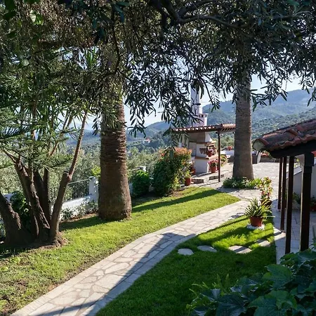 Koukounaraki 2 Apartment Skiathos-Stadt