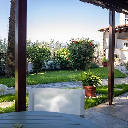 Koukounaraki 2 Skiathos stad